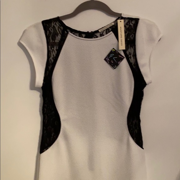 Lace Dress - Picture 8 of 8